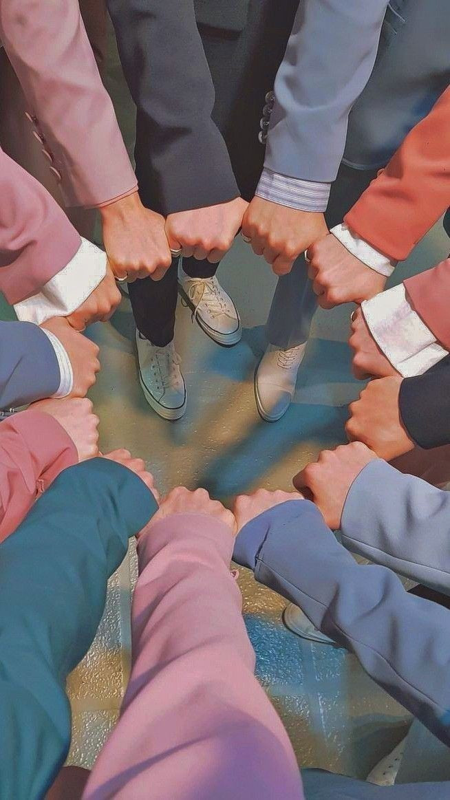 Фотосессии на выпускной альбом таганрог. Фотограф Выпускные альбомы Таганрог Сергей Коробченко