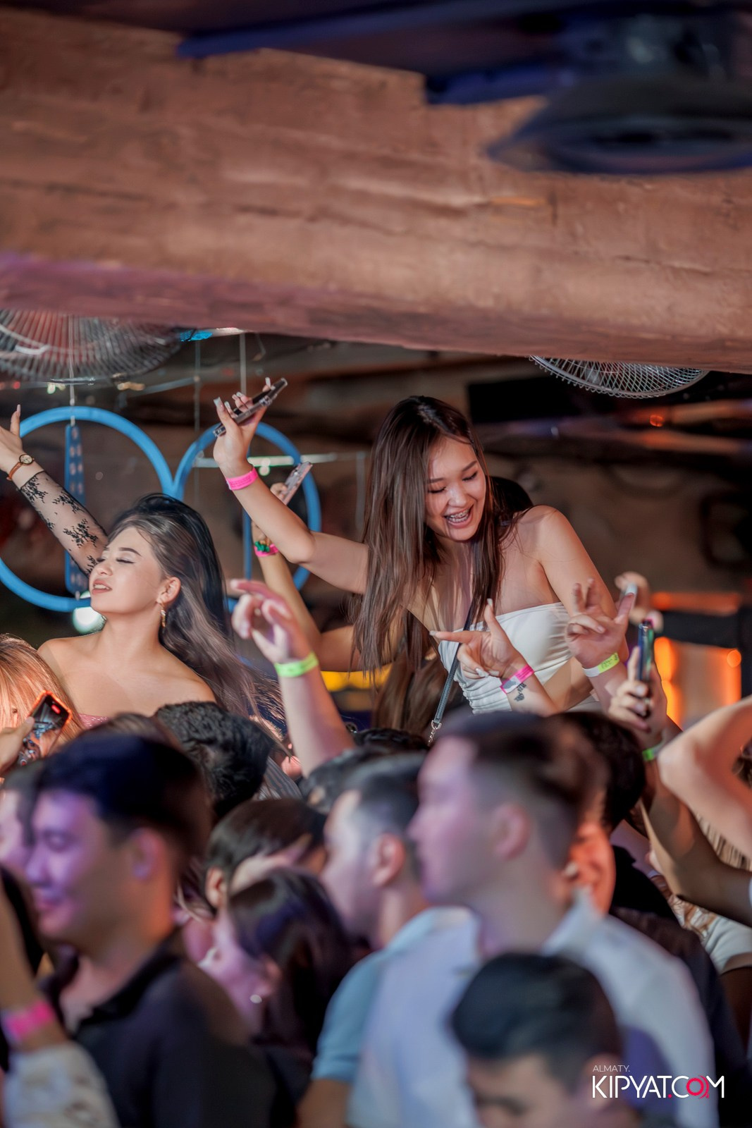 BHB. КИПЯТКОМ АЛМАТЫ!