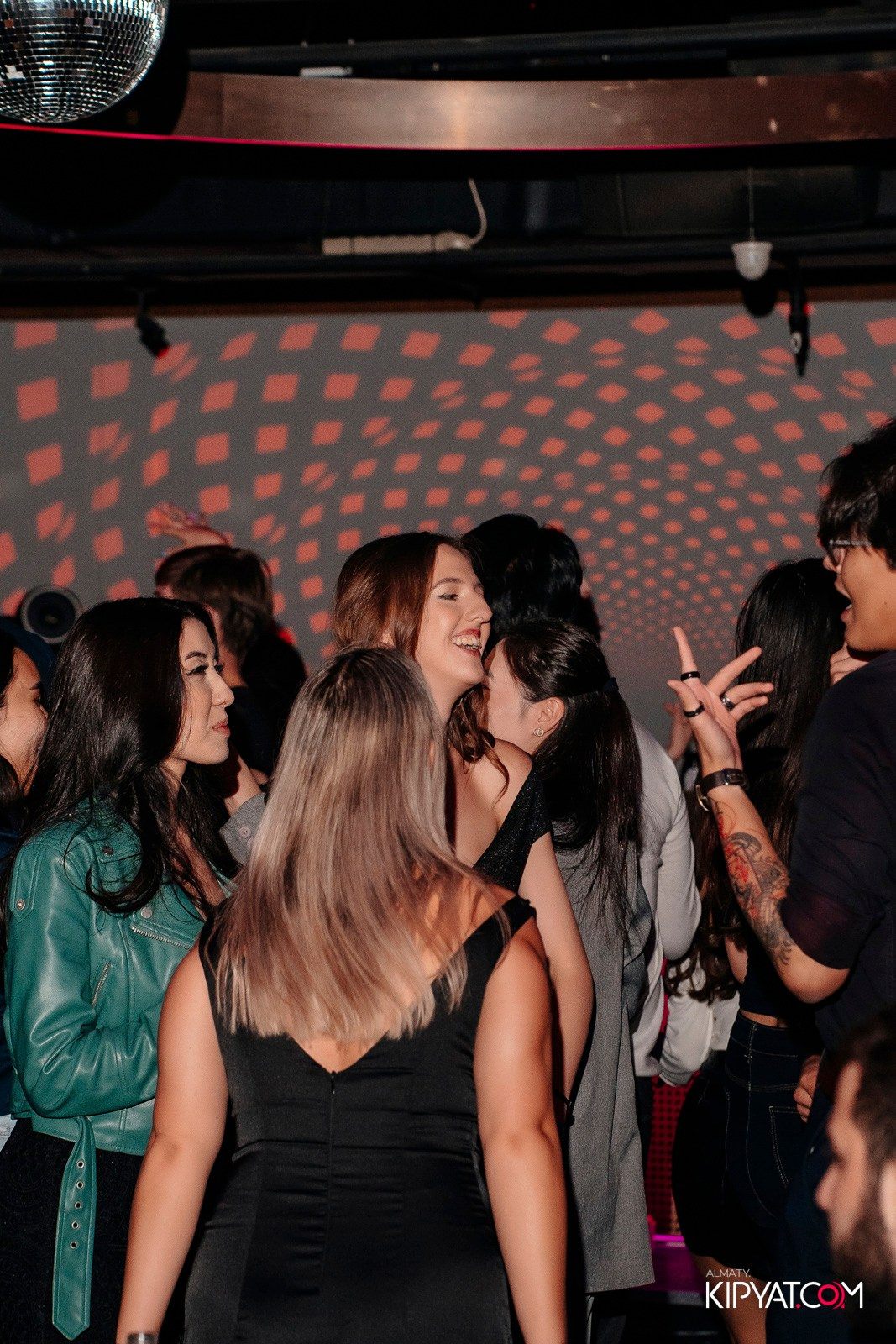 EVENT BAR. КИПЯТКОМ АЛМАТЫ!