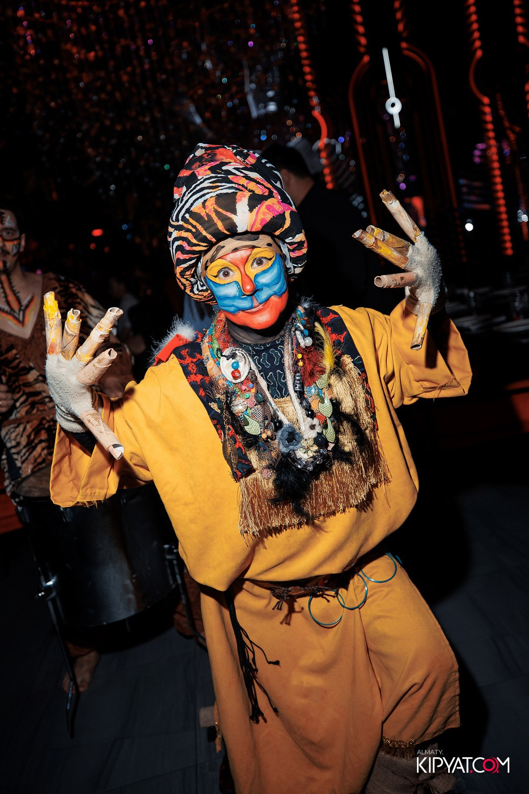 FRIENDS BAR & TERRACE. КИПЯТКОМ АЛМАТЫ!