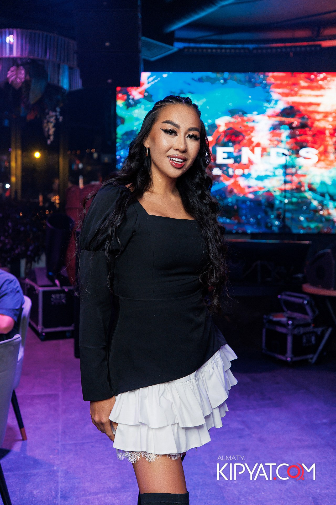 FRIENDS BAR & TERRACE. КИПЯТКОМ АЛМАТЫ!