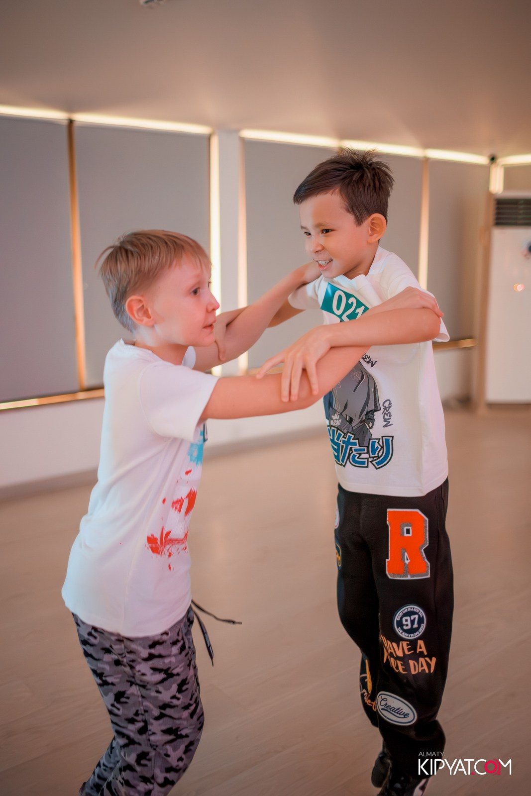 КВЕСТ-ШОУ ALAROVICH / ИГРА В КАЛЬМАРА. КИПЯТКОМ АЛМАТЫ!