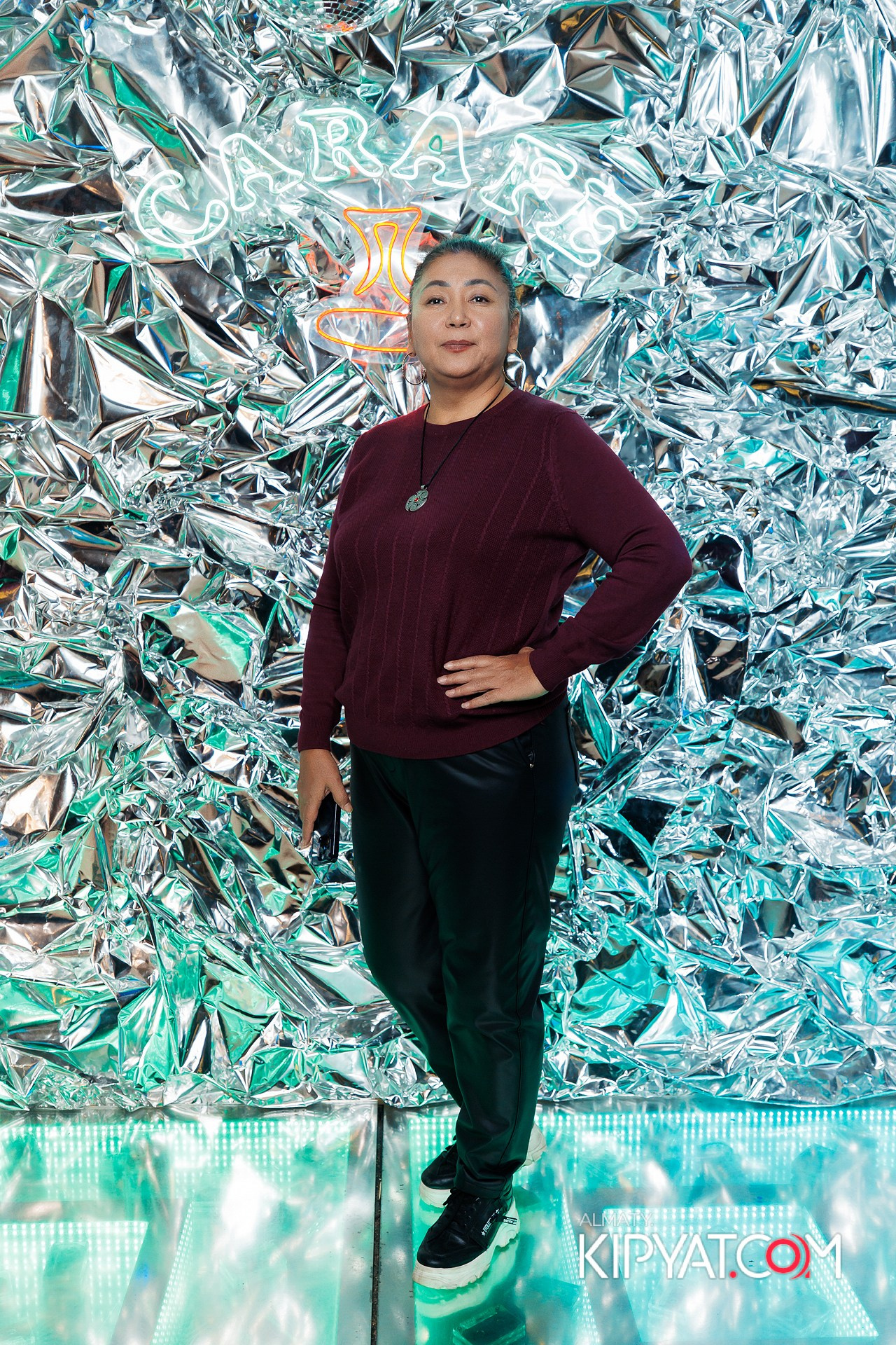 ВЕЧЕРИНКА 90Х КАФЕ CARAFE. КИПЯТКОМ АЛМАТЫ! Фотосъемка мероприятий в Алматы