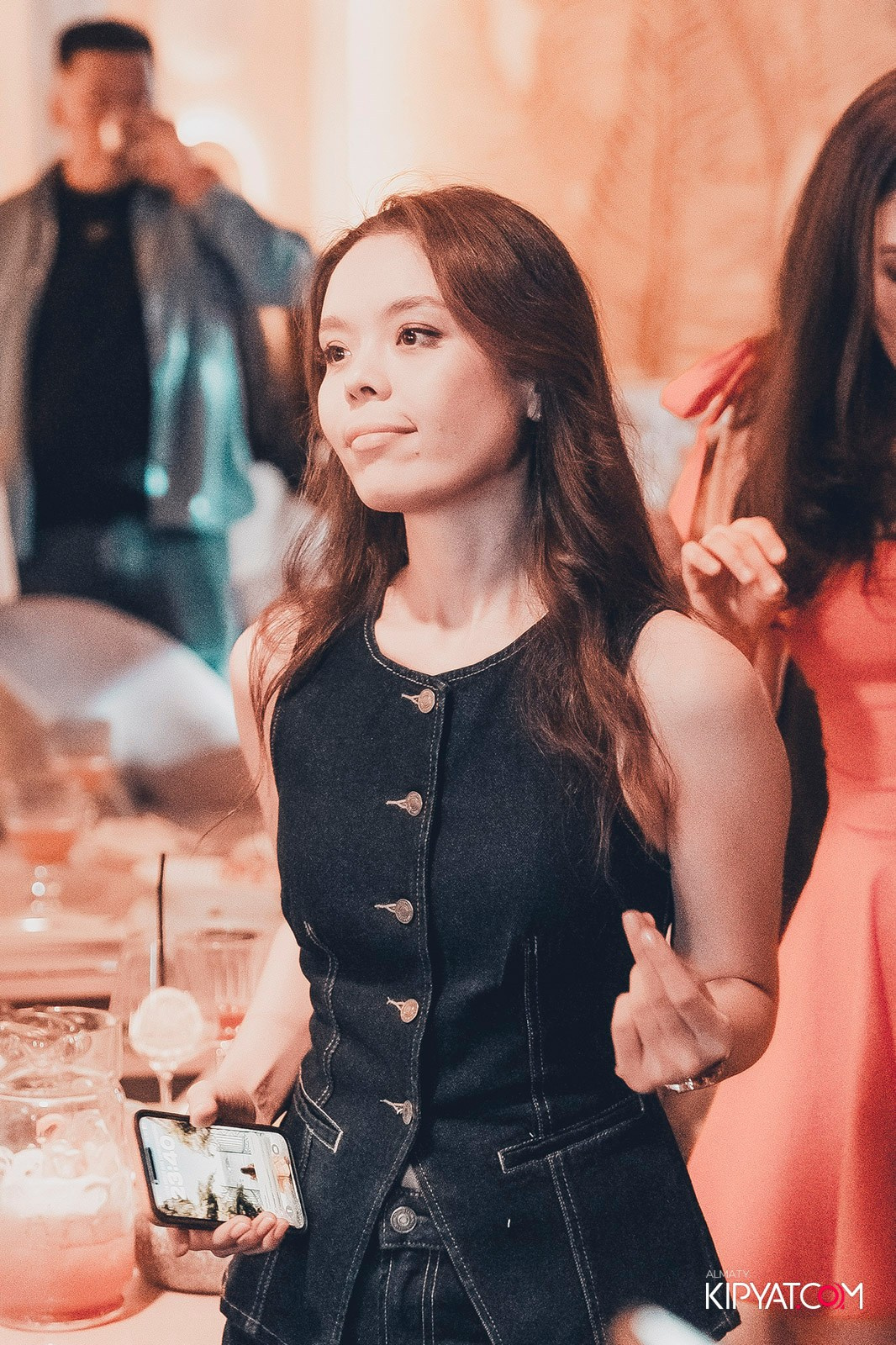 THE BROOKLN B MOOD KARAOKE & TERRACE. КИПЯТКОМ АЛМАТЫ!