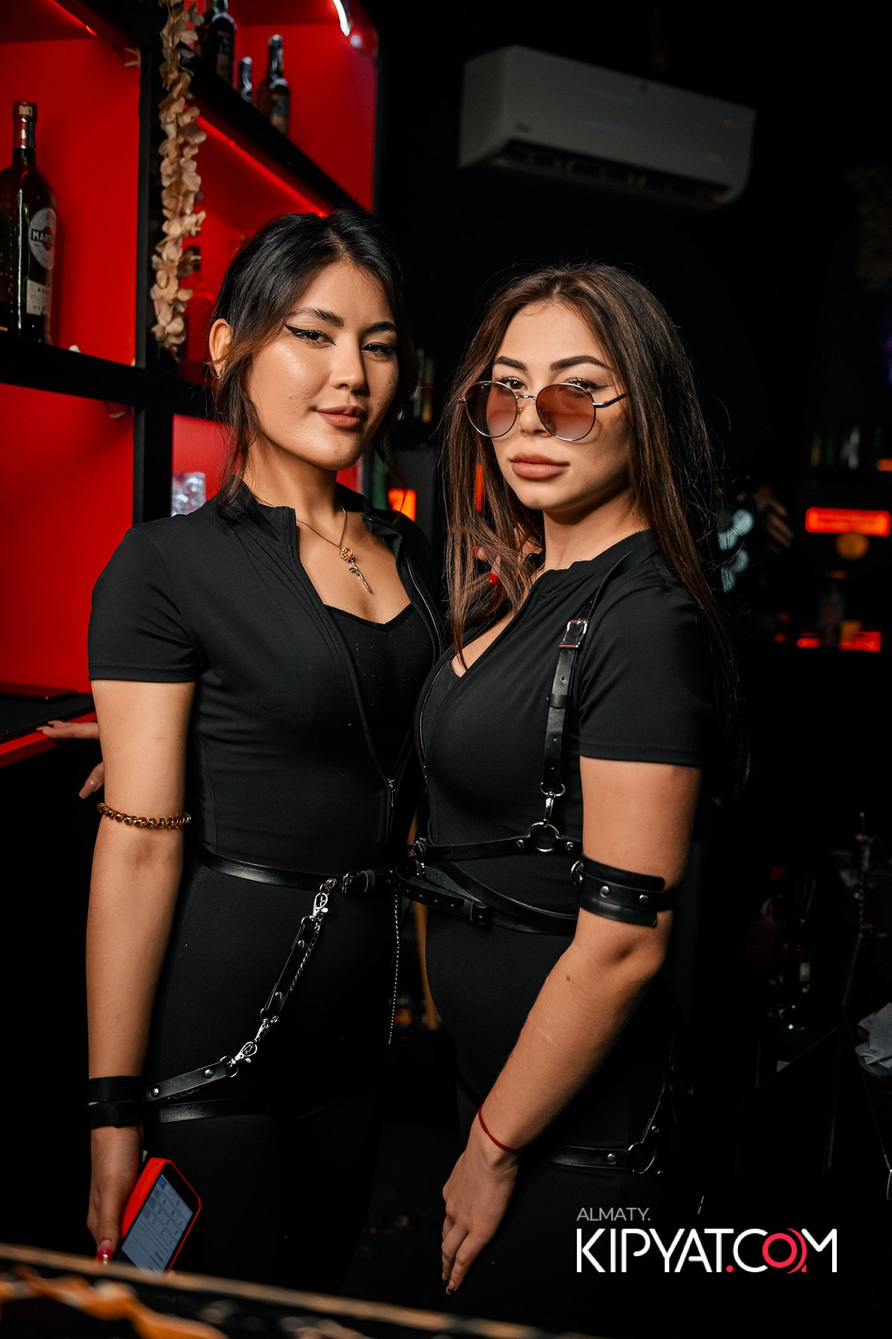 UYAT EMES BAR. КИПЯТКОМ АЛМАТЫ!