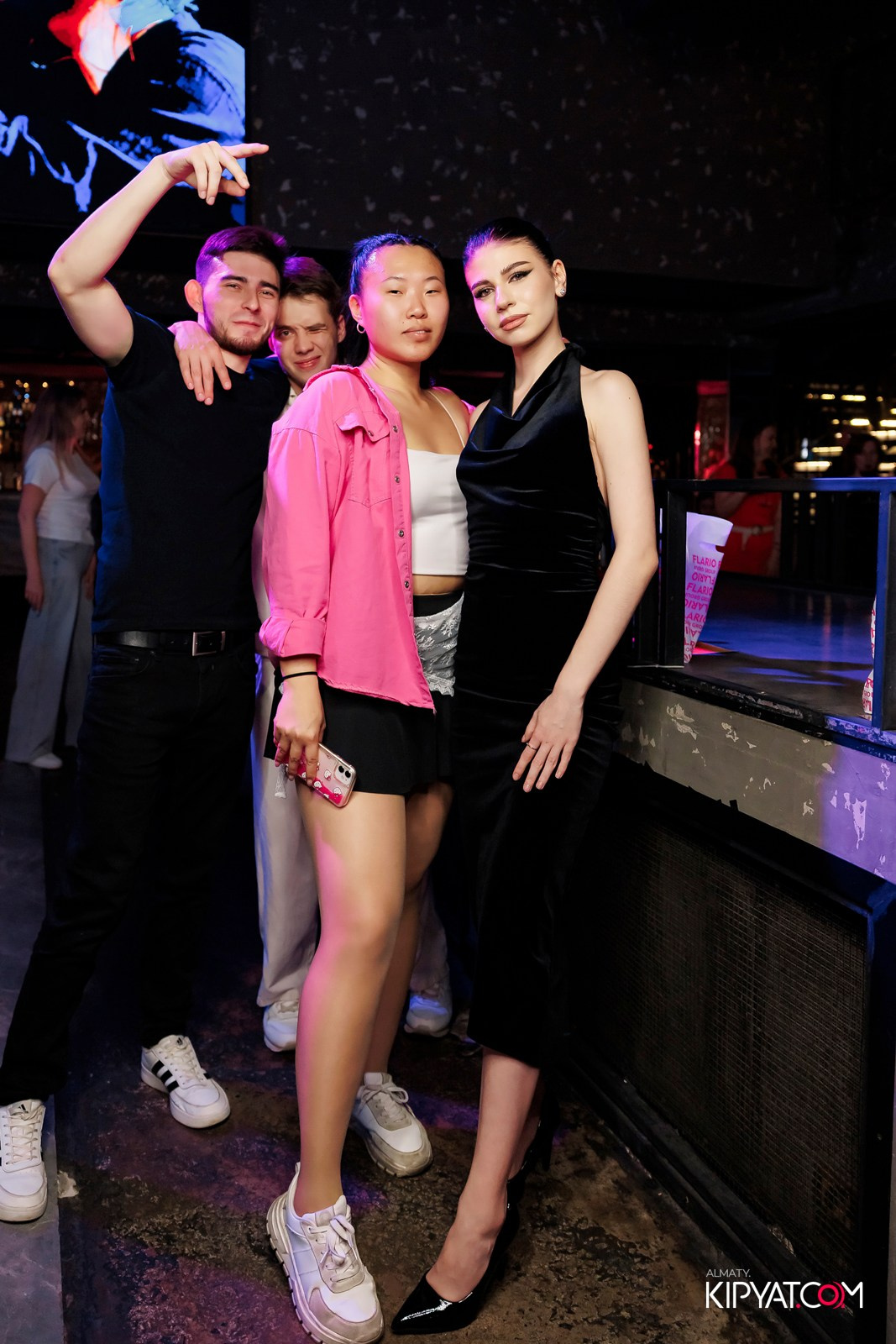 МУЗЫКАЛЬНОЕ ЛОТО В HIT RETRO. КИПЯТКОМ АЛМАТЫ! Фотосъемка мероприятий в Алматы