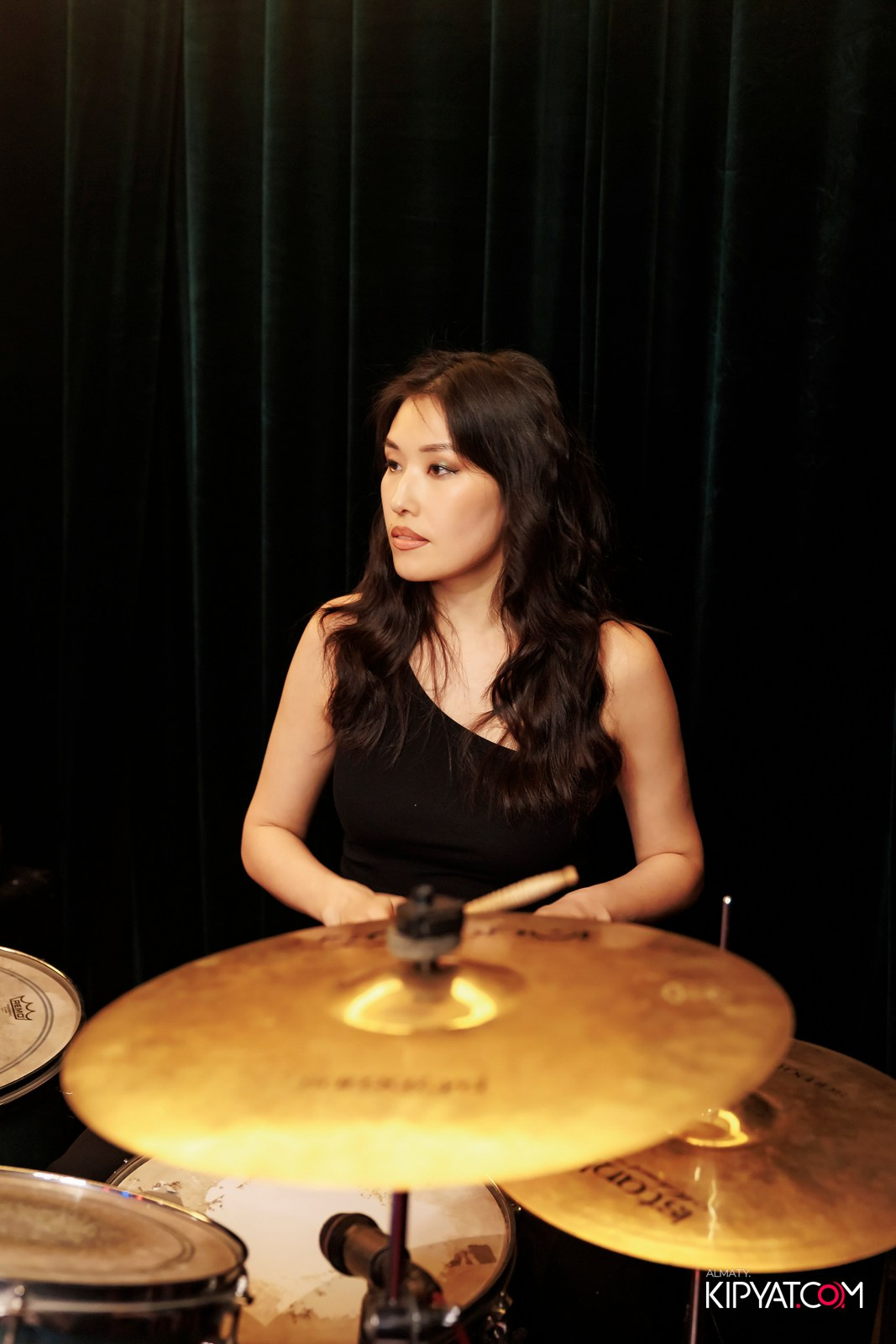 ПИНТА НА СЕЙФУЛЛИНА. КИПЯТКОМ АЛМАТЫ! Фотосъемка мероприятий в Алматы