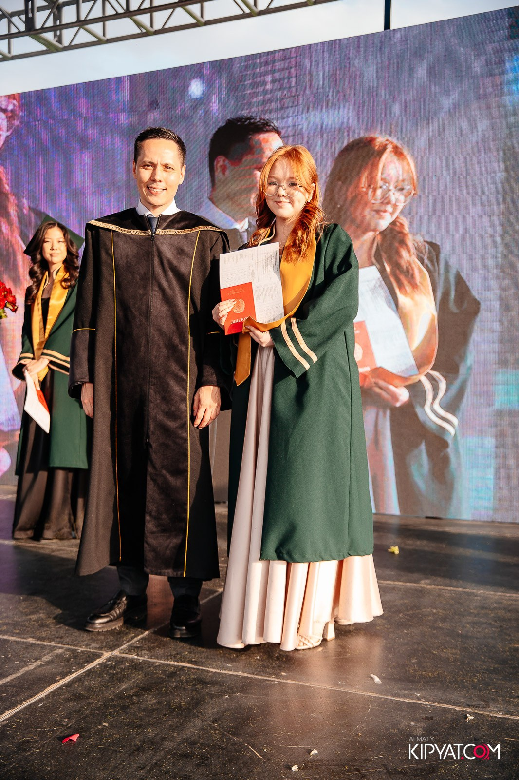 ВРУЧЕНИЕ ДИПЛОМОВ — НАРХОЗ КОЛЛЕДЖ. Part 3. КИПЯТКОМ АЛМАТЫ!