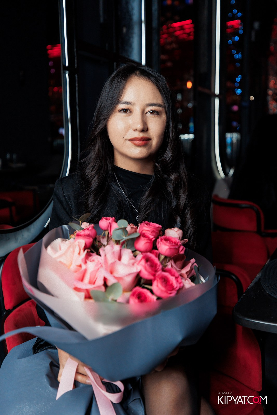 FRIENDS BAR & TERRACE. КИПЯТКОМ АЛМАТЫ!