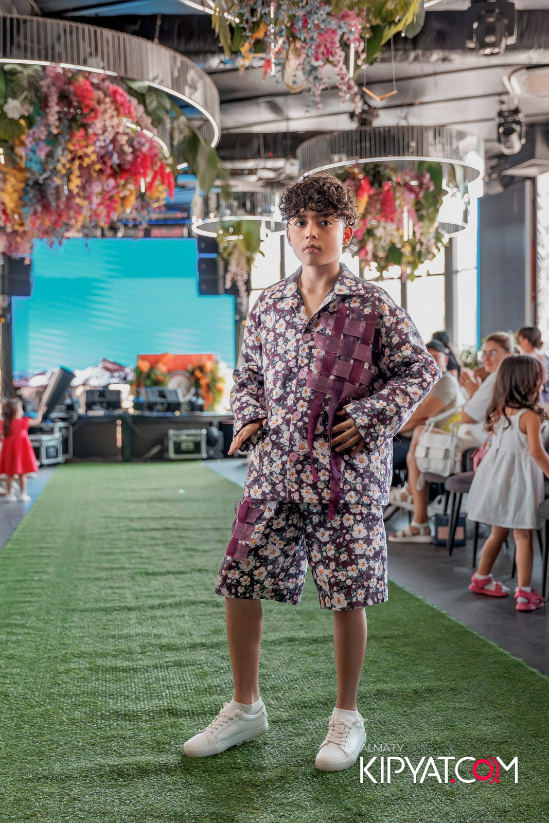 PROM KIDS FASHION SHOW. КИПЯТКОМ АЛМАТЫ!