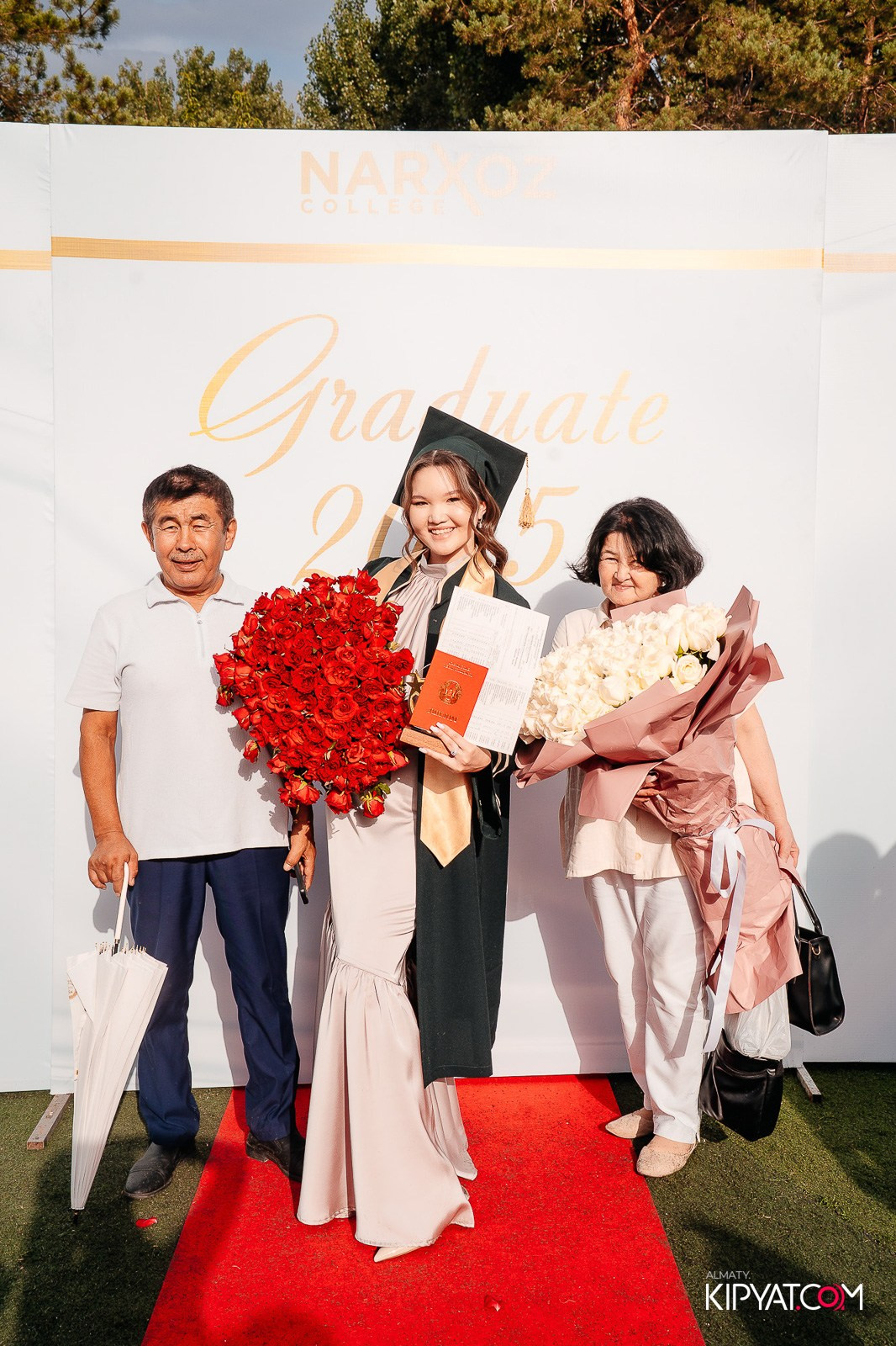 ВРУЧЕНИЕ ДИПЛОМОВ — НАРХОЗ КОЛЛЕДЖ. Part 1. КИПЯТКОМ АЛМАТЫ!