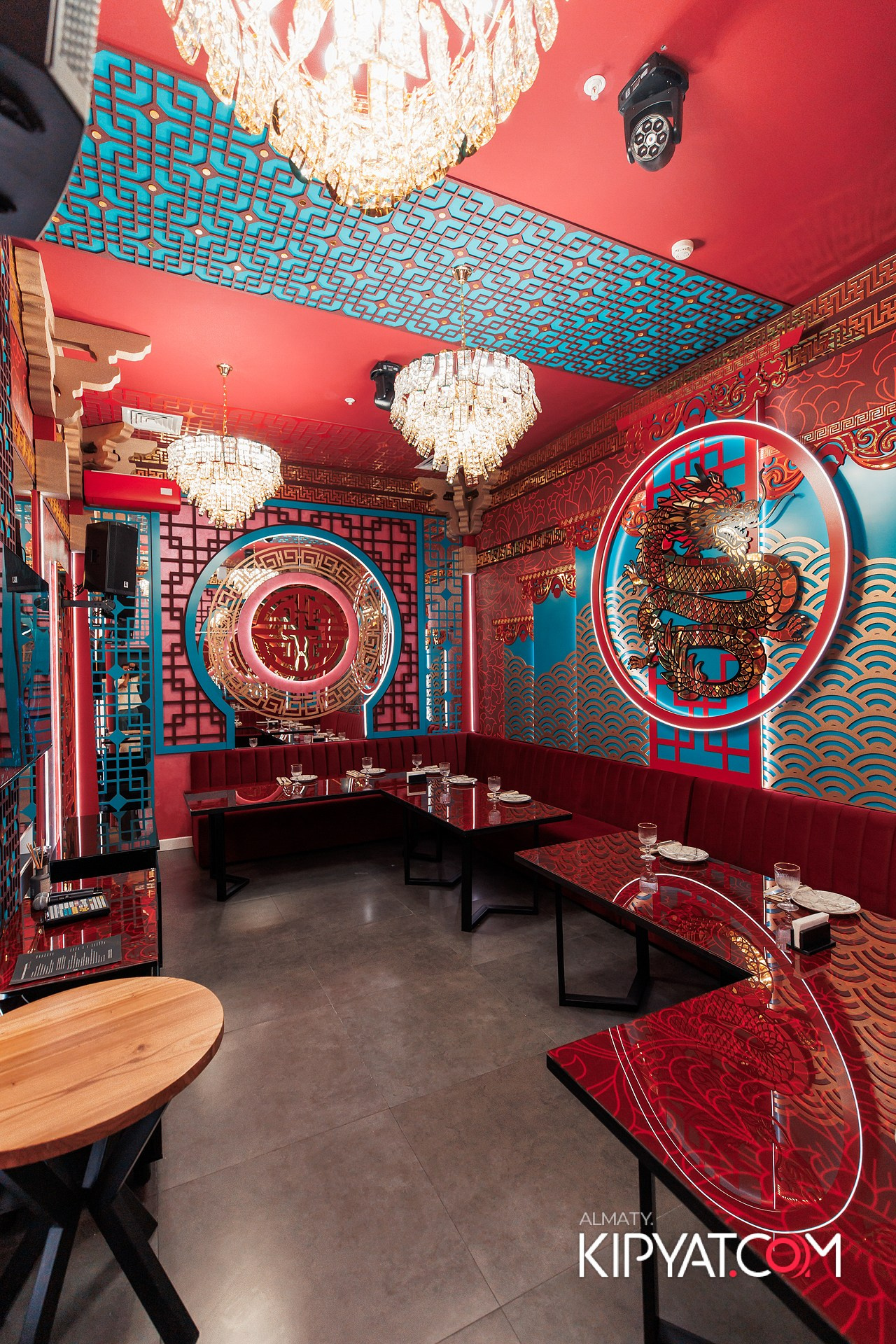 MOOD KARAOKE & TERRACE. КИПЯТКОМ АЛМАТЫ!