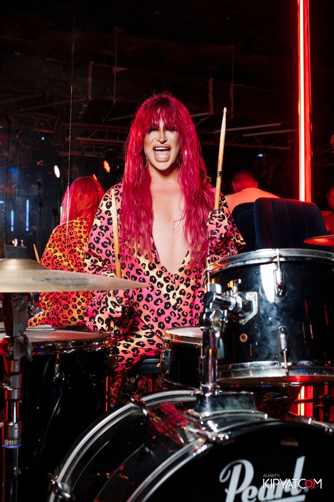 НОЧНОЙ КЛУБ ICON. КИПЯТКОМ АЛМАТЫ!