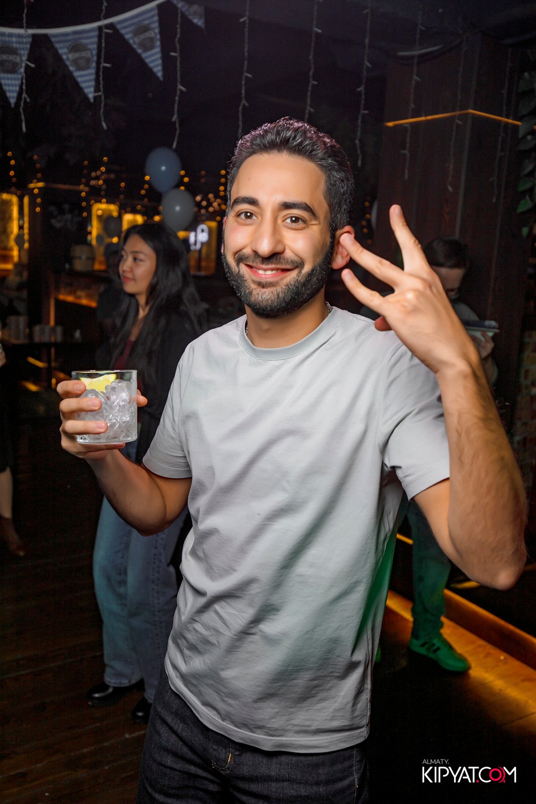 MUNCHEN PUB. КИПЯТКОМ АЛМАТЫ!