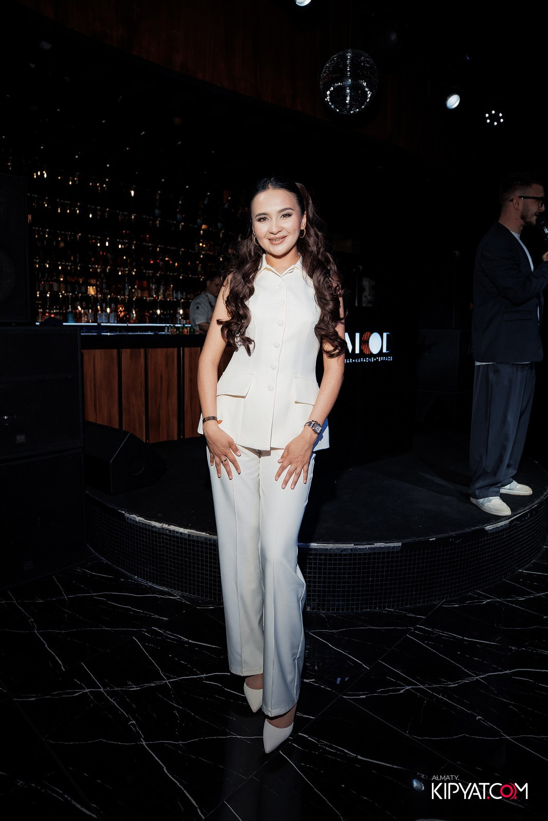 MOOD KARAOKE BAR & TERRACE. КИПЯТКОМ АЛМАТЫ!