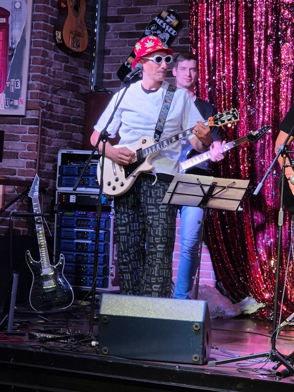 LifePub 31.07.2024. Московская кавер-группа BankBand