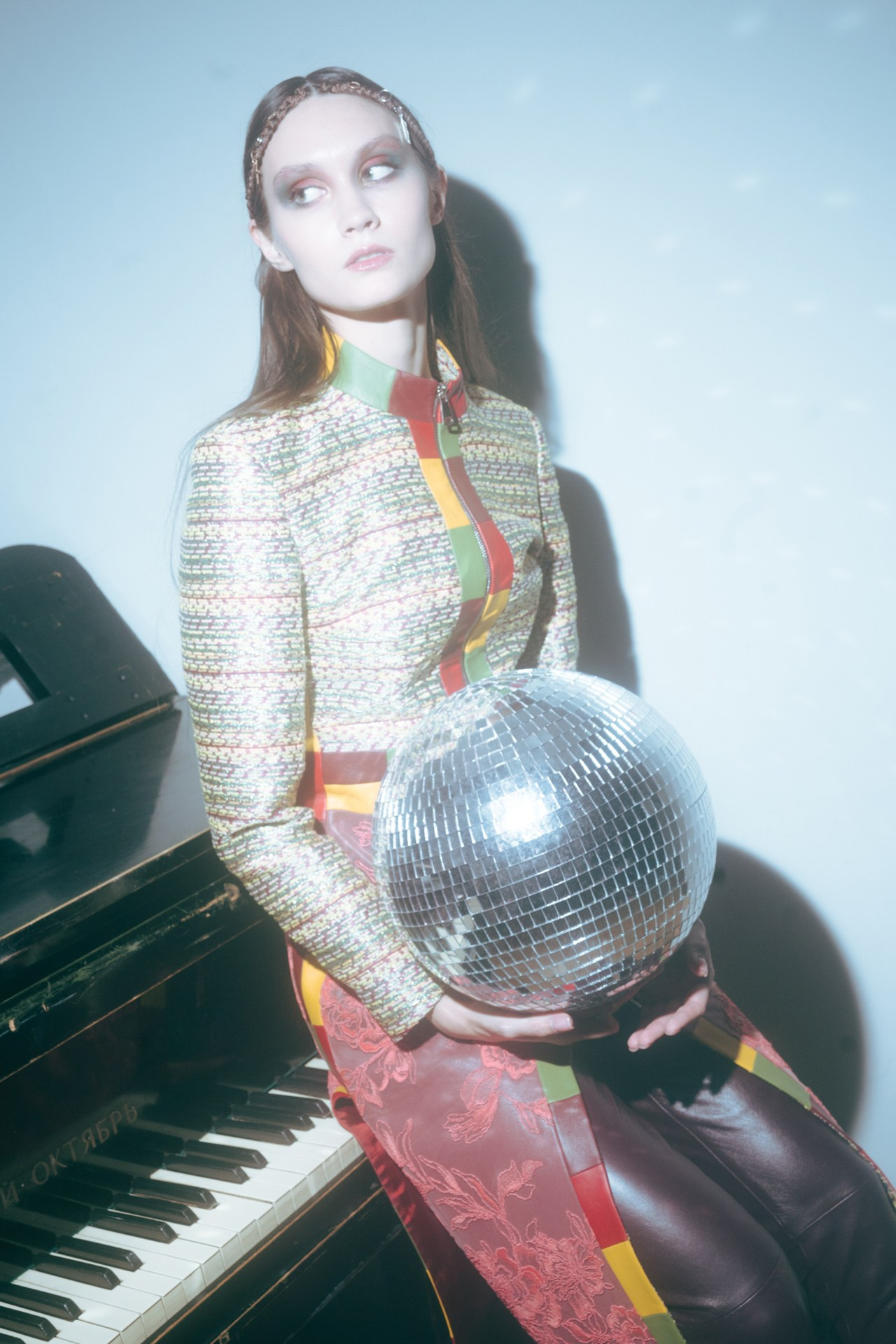 SPbFW 2024 season II. Репортажный и студийный фотограф в Санкт-Петербурге Марк Скворцов