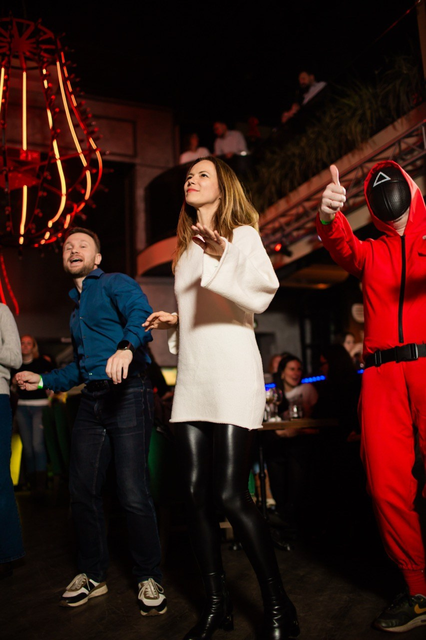 LЮSTRA bar 10.12.2025. Московская кавер-группа BankBand