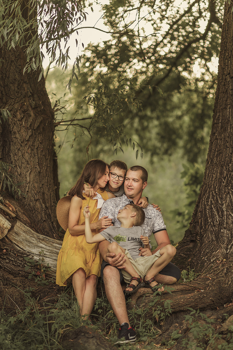 Тарас и Алеся. Вечерняя прогулка. Семейный, детский, свадебный фотограф по всей РБ Валера Михневич