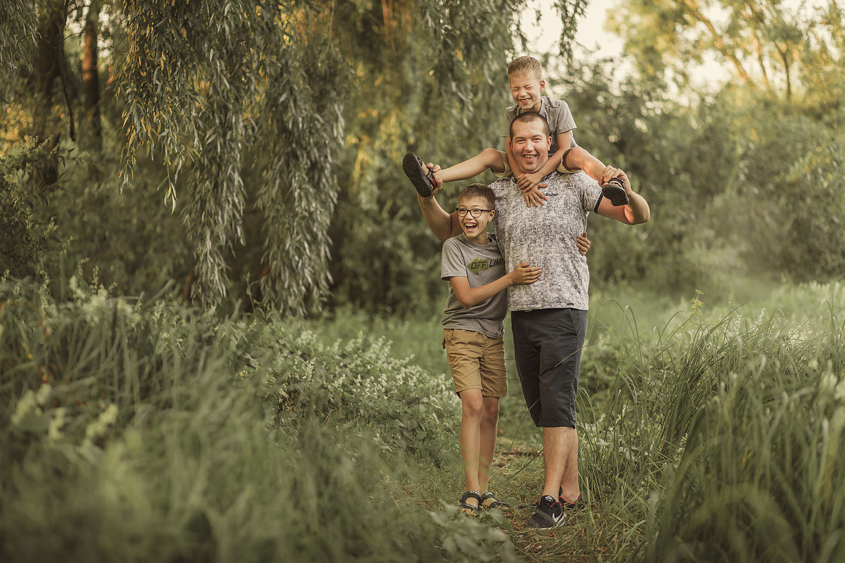 Тарас и Алеся. Вечерняя прогулка. Семейный, детский, свадебный фотограф по всей РБ Валера Михневич