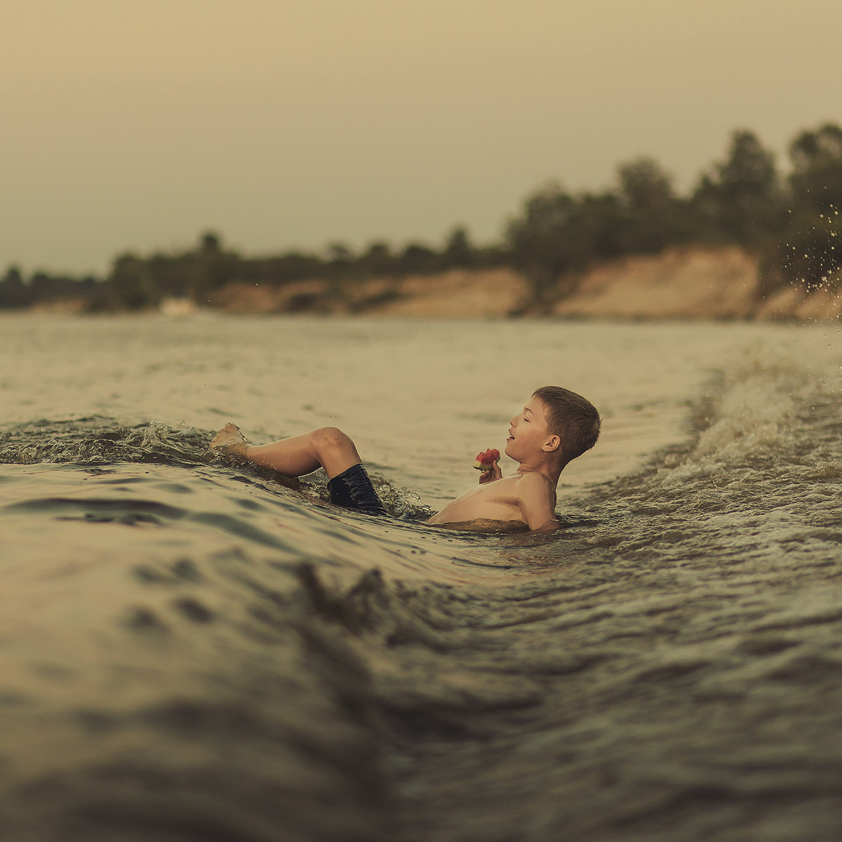 Тарас и Алеся. Вечерняя прогулка. Семейный, детский, свадебный фотограф по всей РБ Валера Михневич