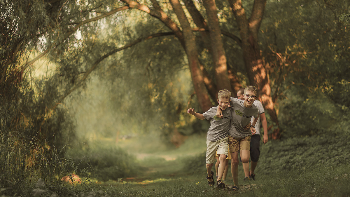 Тарас и Алеся. Вечерняя прогулка. Семейный, детский, свадебный фотограф по всей РБ Валера Михневич