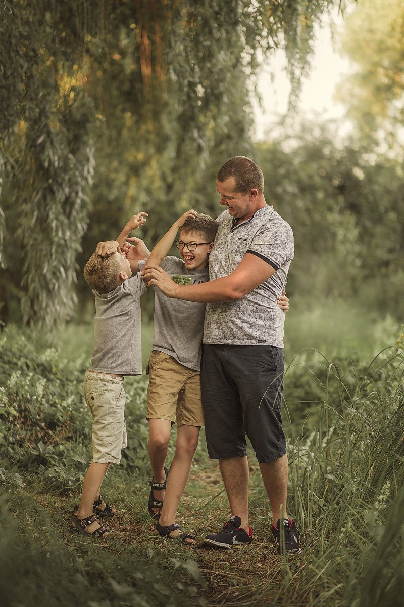 Тарас и Алеся. Вечерняя прогулка. Семейный, детский, свадебный фотограф по всей РБ Валера Михневич