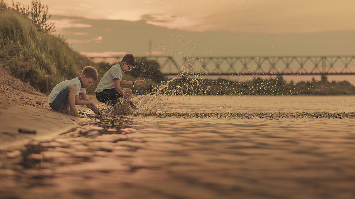 Тарас и Алеся. Вечерняя прогулка. Семейный, детский, свадебный фотограф по всей РБ Валера Михневич