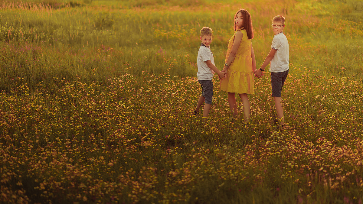 Тарас и Алеся. Вечерняя прогулка. Семейный, детский, свадебный фотограф по всей РБ Валера Михневич