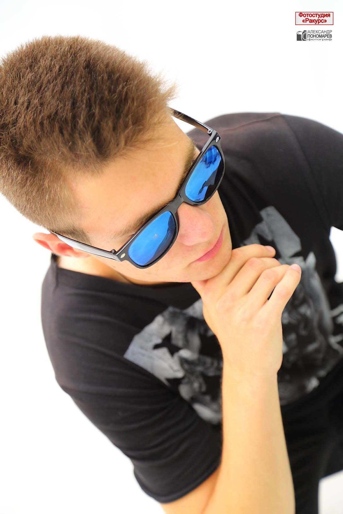 Группа. Фотосалон «Ракурс» в Курске