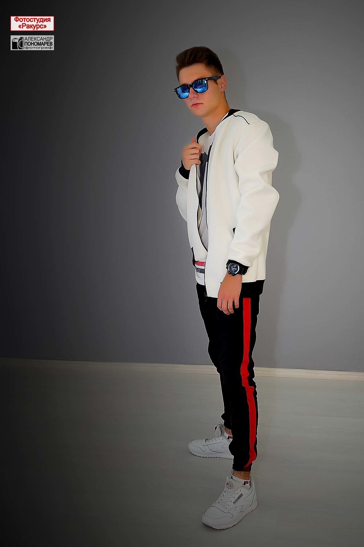 Группа. Фотосалон «Ракурс» в Курске