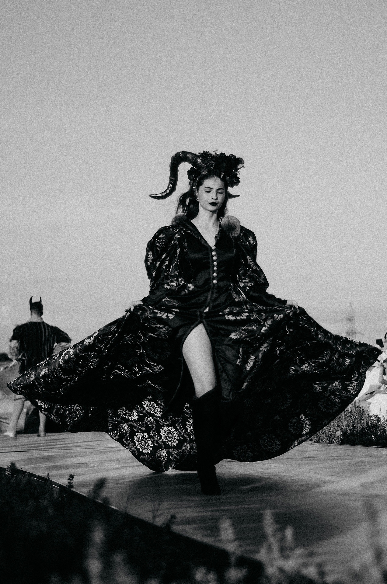 12 июня 2021 | Показ Crimean Fashion Week шалфейном поле. Фотограф Антон Катунин | Симферополь