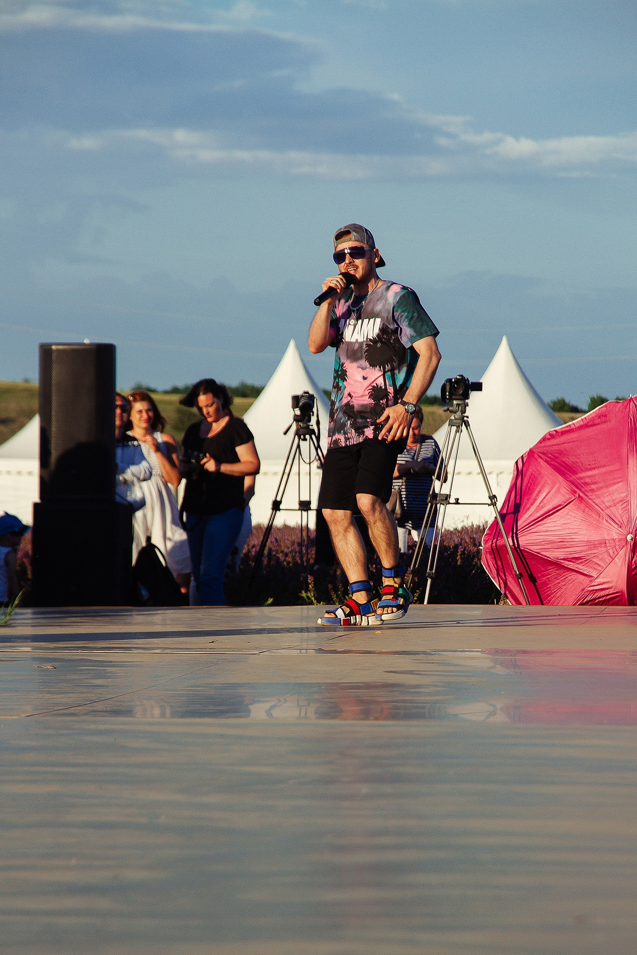 12 июня 2021 | Показ Crimean Fashion Week шалфейном поле. Фотограф Антон Катунин | Симферополь