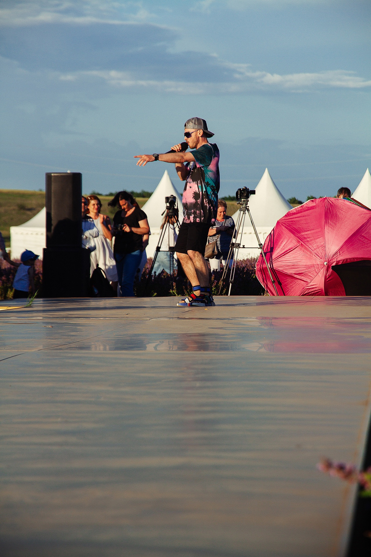 12 июня 2021 | Показ Crimean Fashion Week шалфейном поле. Фотограф Антон Катунин | Симферополь