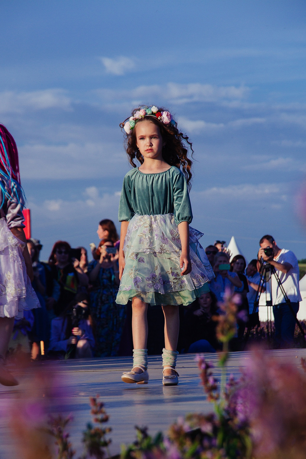 12 июня 2021 | Показ Crimean Fashion Week шалфейном поле. Фотограф Антон Катунин | Симферополь