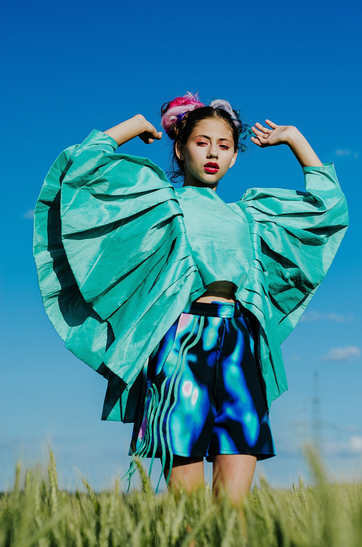 12 июня 2021 | Показ Crimean Fashion Week шалфейном поле. Фотограф Антон Катунин | Симферополь