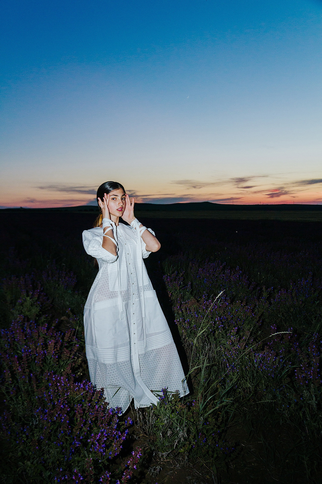 12 июня 2021 | Показ Crimean Fashion Week шалфейном поле. Фотограф Антон Катунин | Симферополь