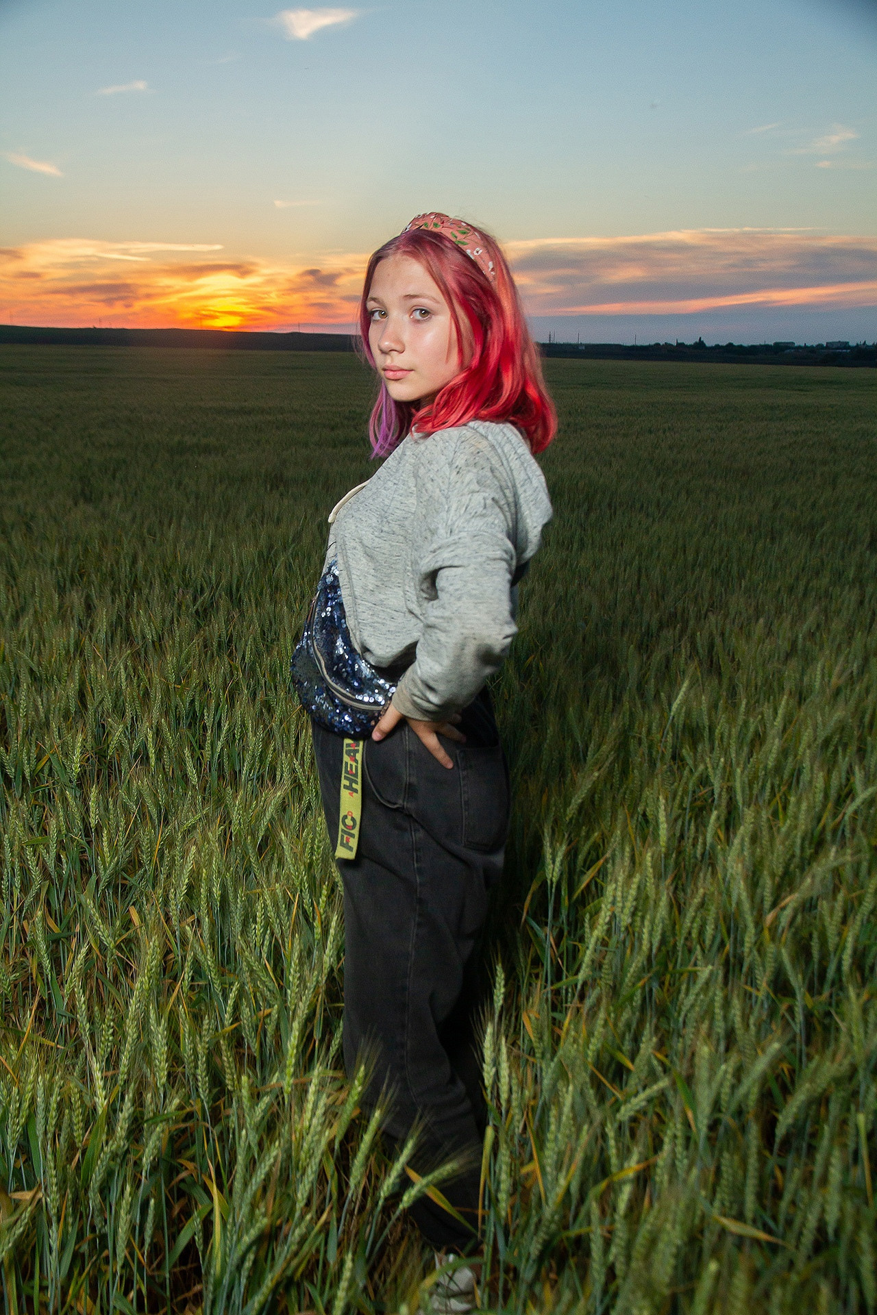 12 июня 2021 | Показ Crimean Fashion Week шалфейном поле. Фотограф Антон Катунин | Симферополь