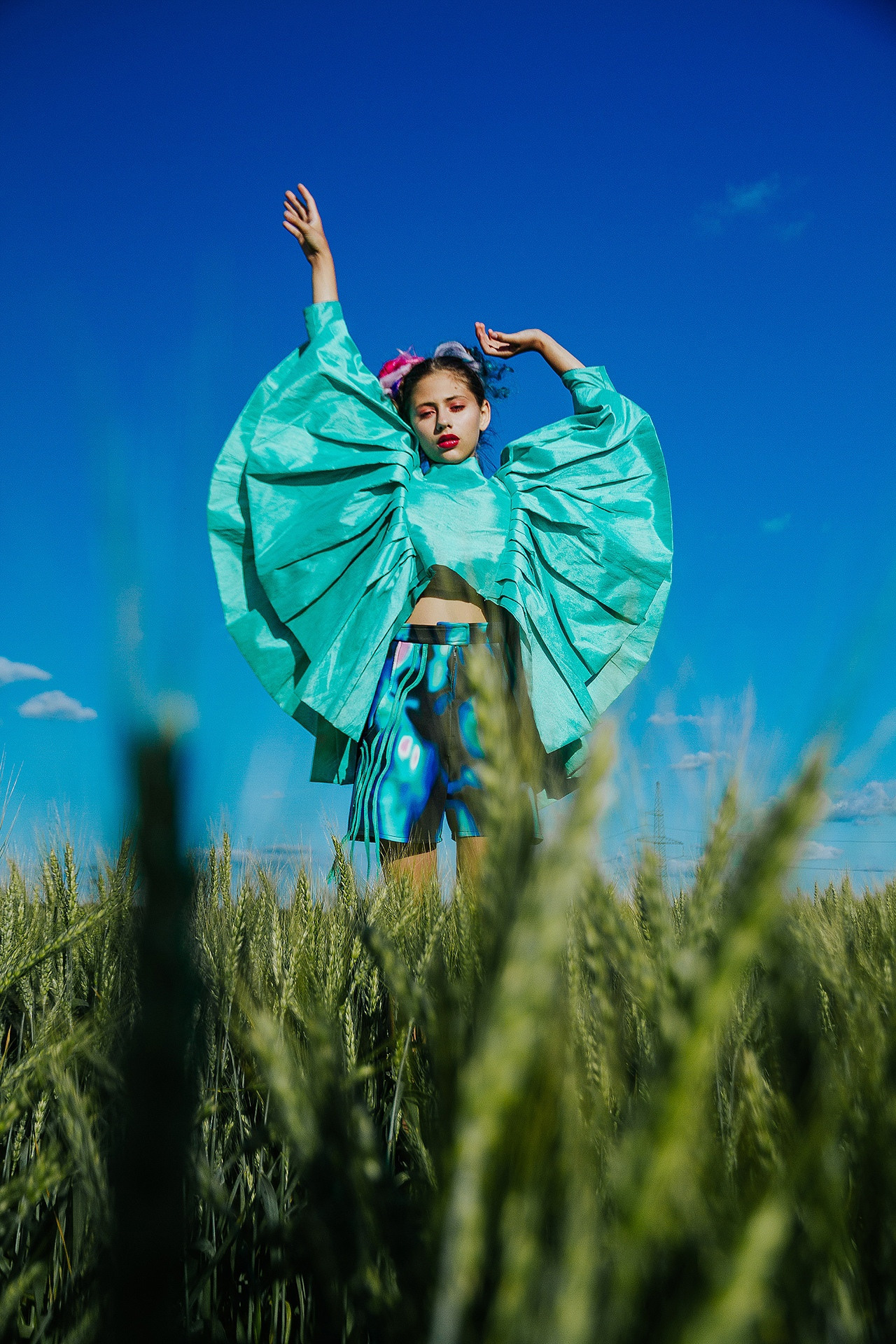 12 июня 2021 | Показ Crimean Fashion Week шалфейном поле. Фотограф Антон Катунин | Симферополь