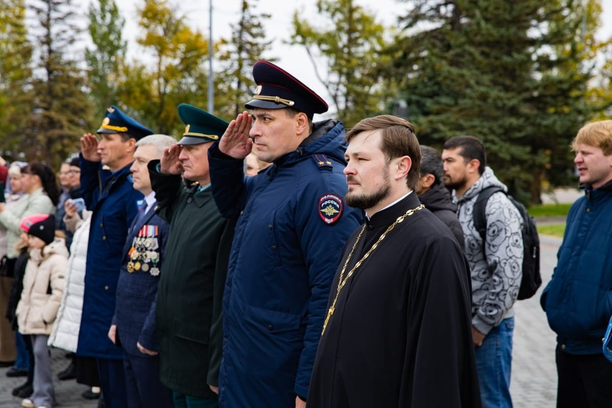 Священник поздравил кадетов с принятием Присяги. Саратовское Северо-Западное благочиние