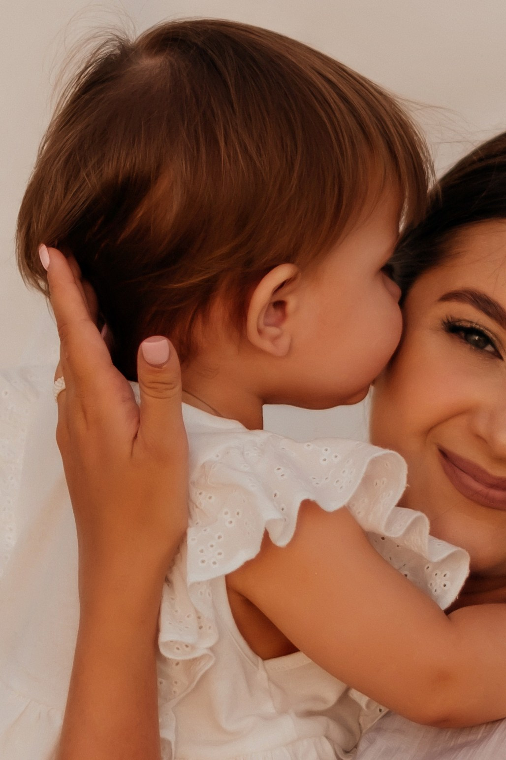 Алина, Ярослав и Тая на берегу. Фотограф в Новосибирске Диана Ильиных