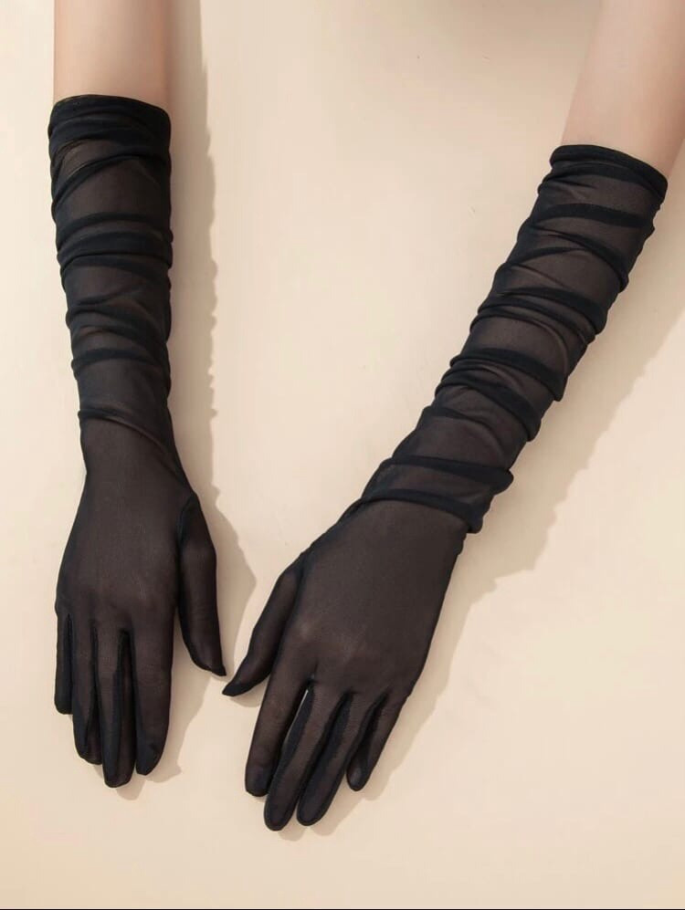 Черные перчатки, 100 р.