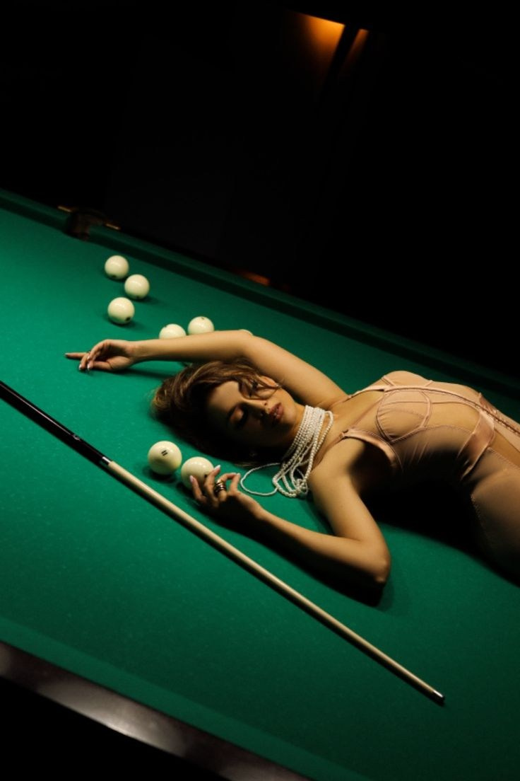 Бильярдный шик. Александра Мельниченко/ Бегающий фотограф
