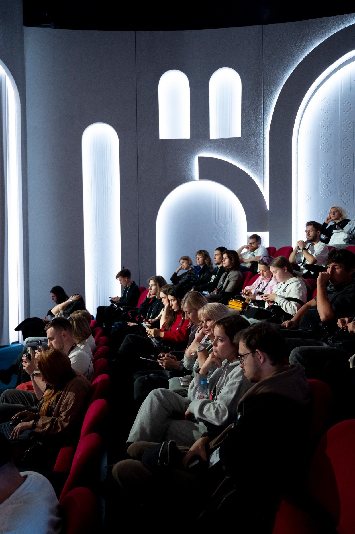 Российская креативная неделя. Фотограф для бизнеса Антон Горин