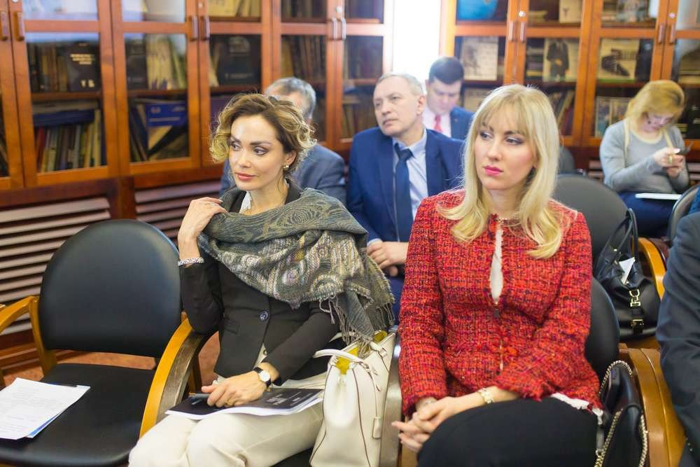 Снимки для официальных бизнес-встреч | Репортажная фотосъемка для конференций и переговоров