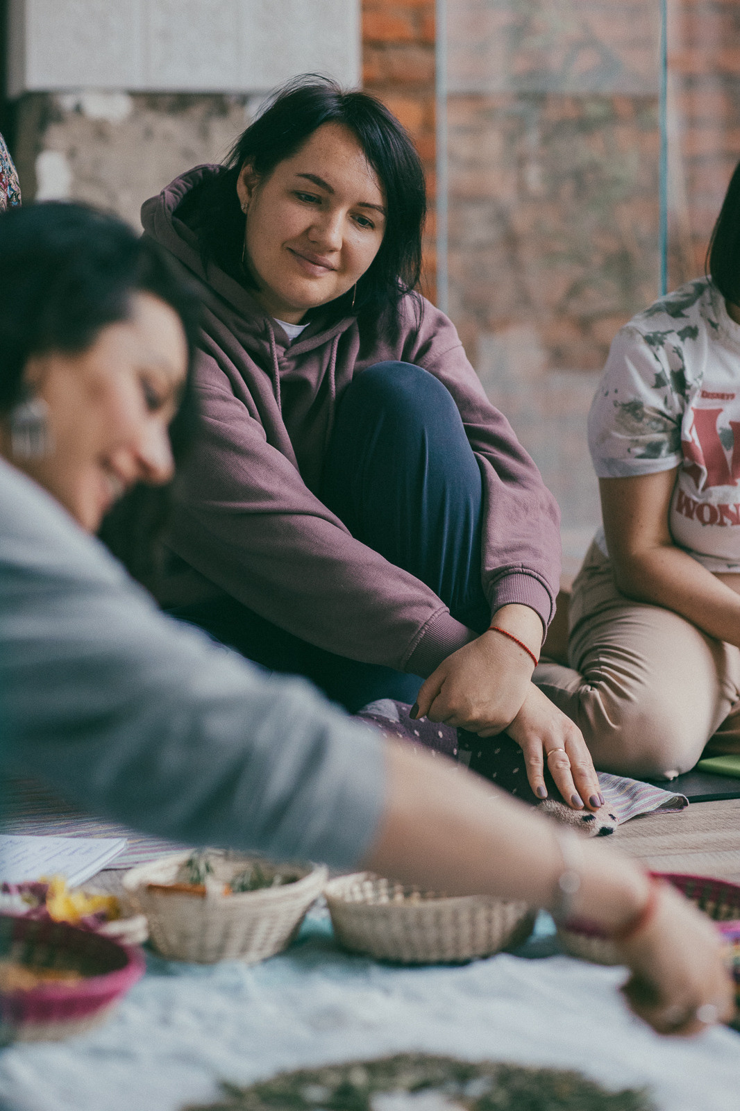МК по пеленанию ребозо. Семейный домашний фотограф Москва Зеленоград Настя Маркова