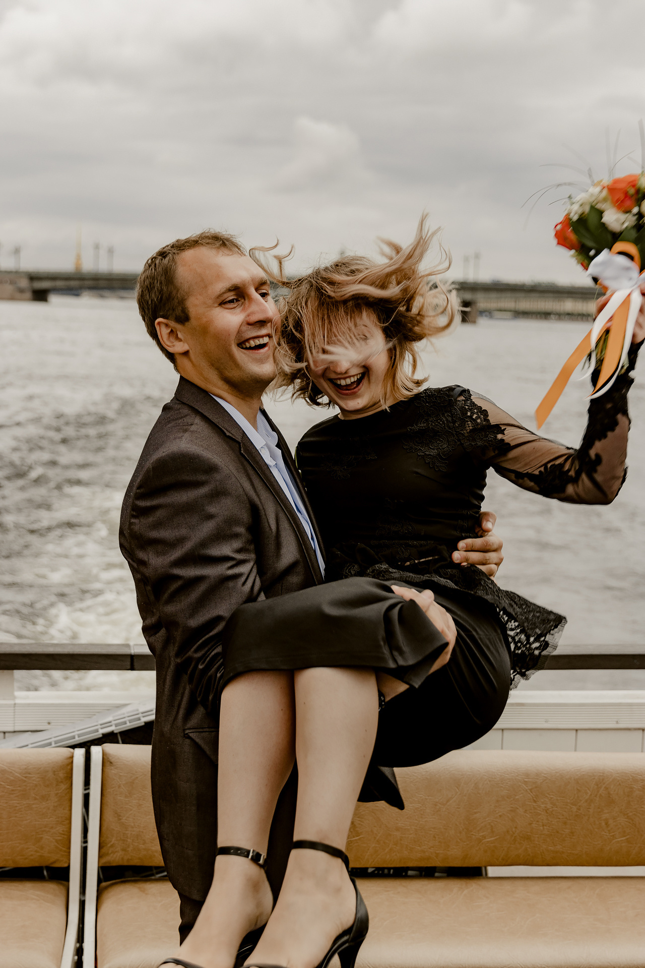 Фотосессия свадьбы в Санкт-Петербурге в любую погоду