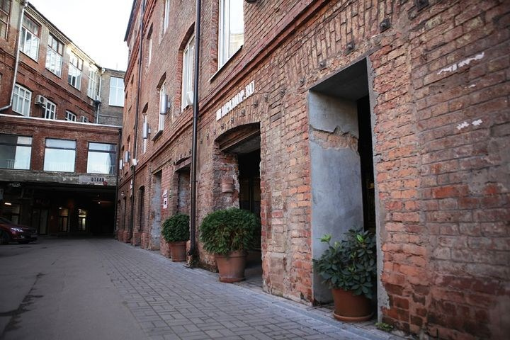 Фотосессия на улице — архитектура разных эпох Москвы