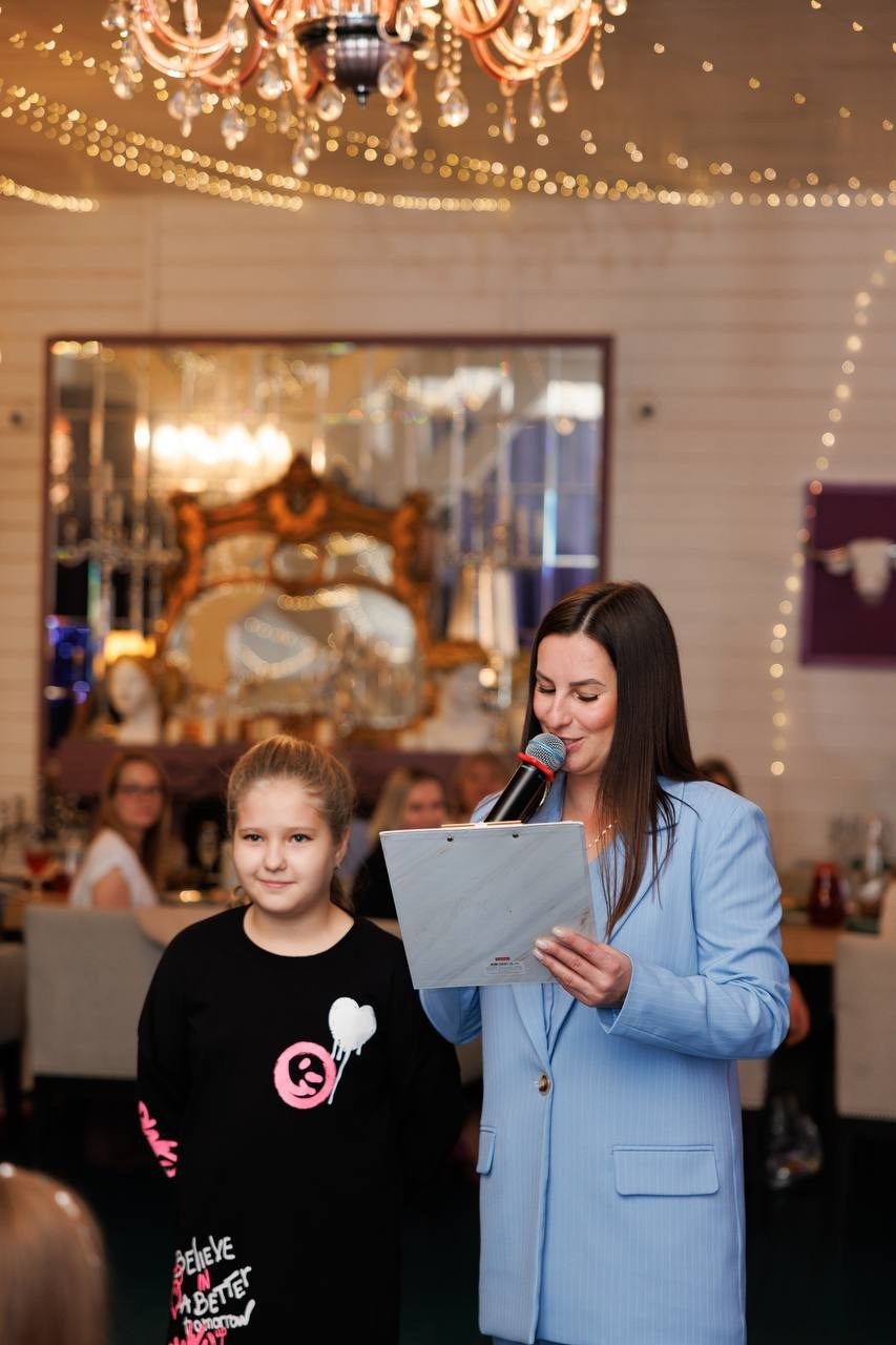 Выпускной 4 класс. Ведущий на свадьбу юбилей корпоратив в Москве и МО Светлана Винокурова