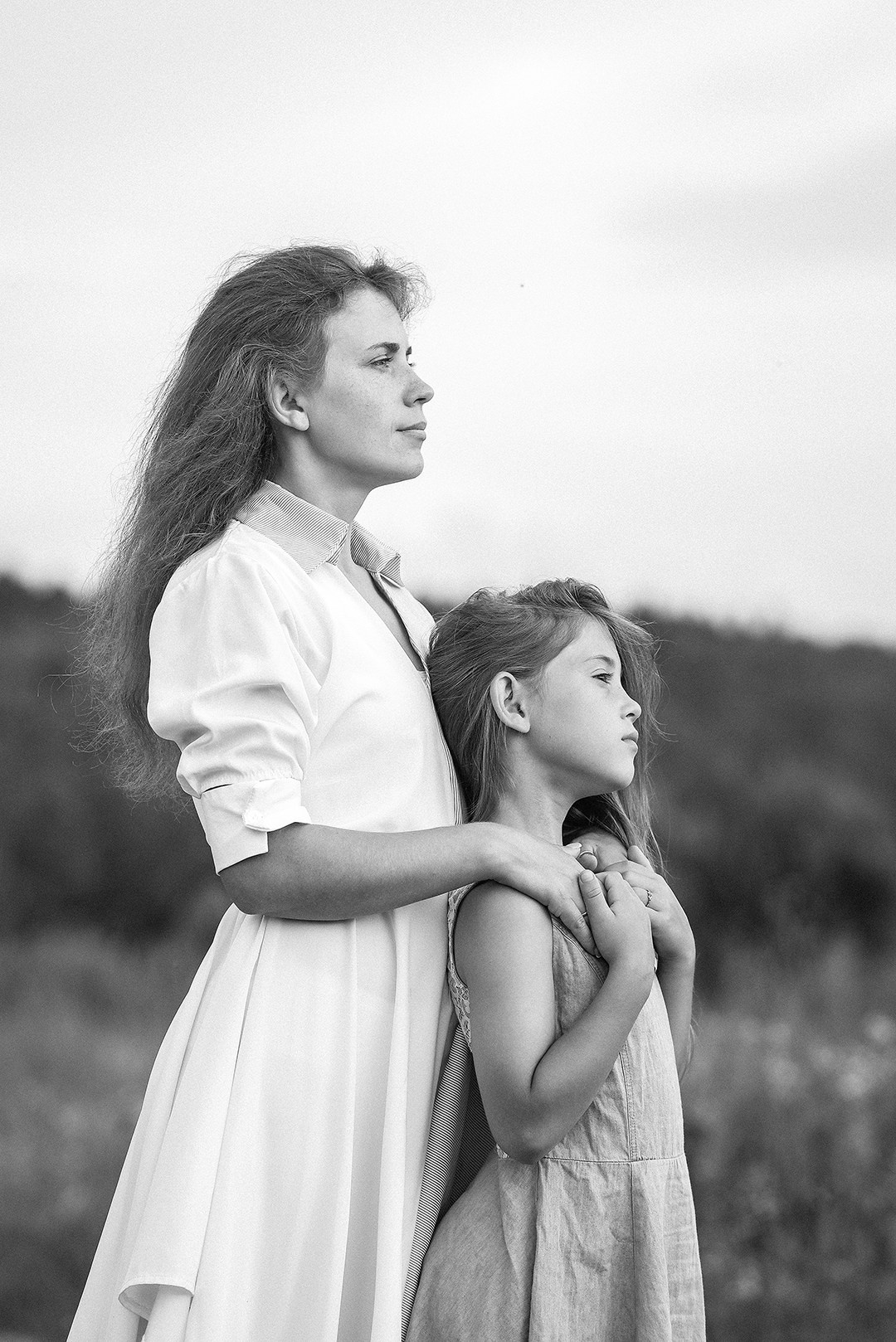 Оксана и Лукерья ЧБ. Римма Гусакова. Выпускные фотокниги. Детские и семейные фотосессии